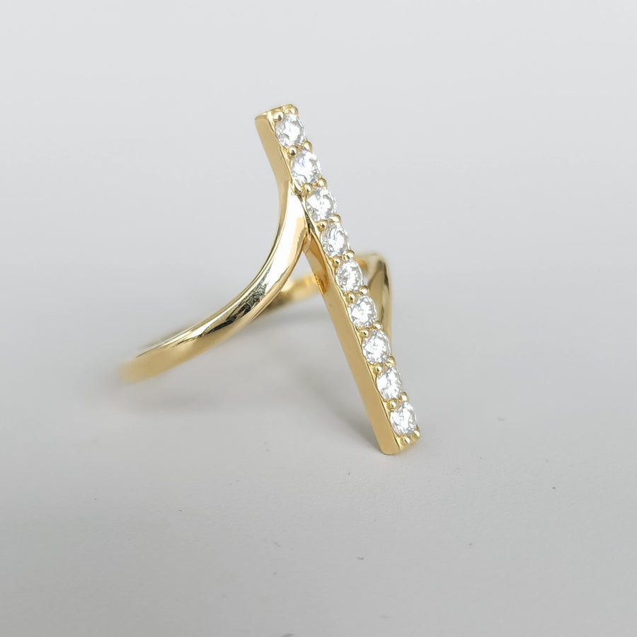 Barra Verticale - Modern Minimalist Lab Grown Diamonds Gold Ring