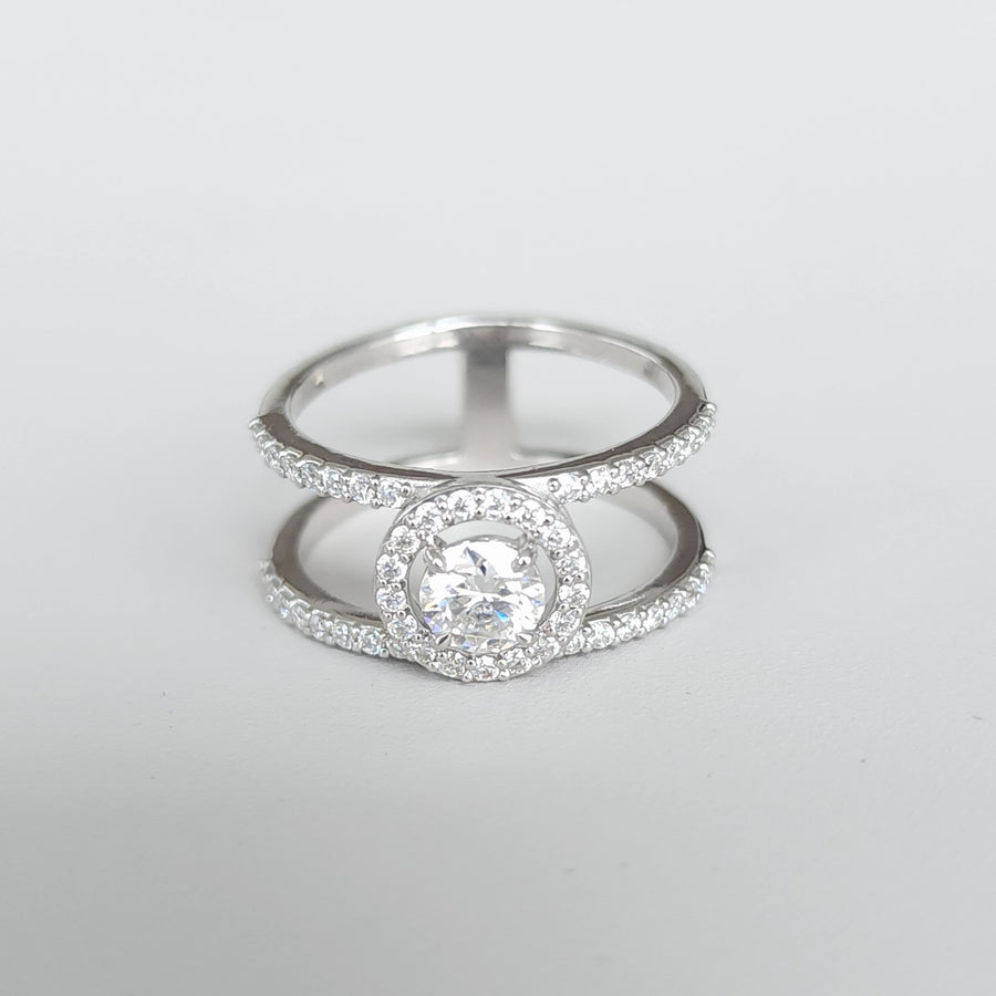 Gemma Centrale - 18K Gold Lab Grow Diamonds Ring