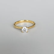 Gemma Sola - Lab Grown Diamonds 18K Gold Round Cut Solitaire Engagement Ring