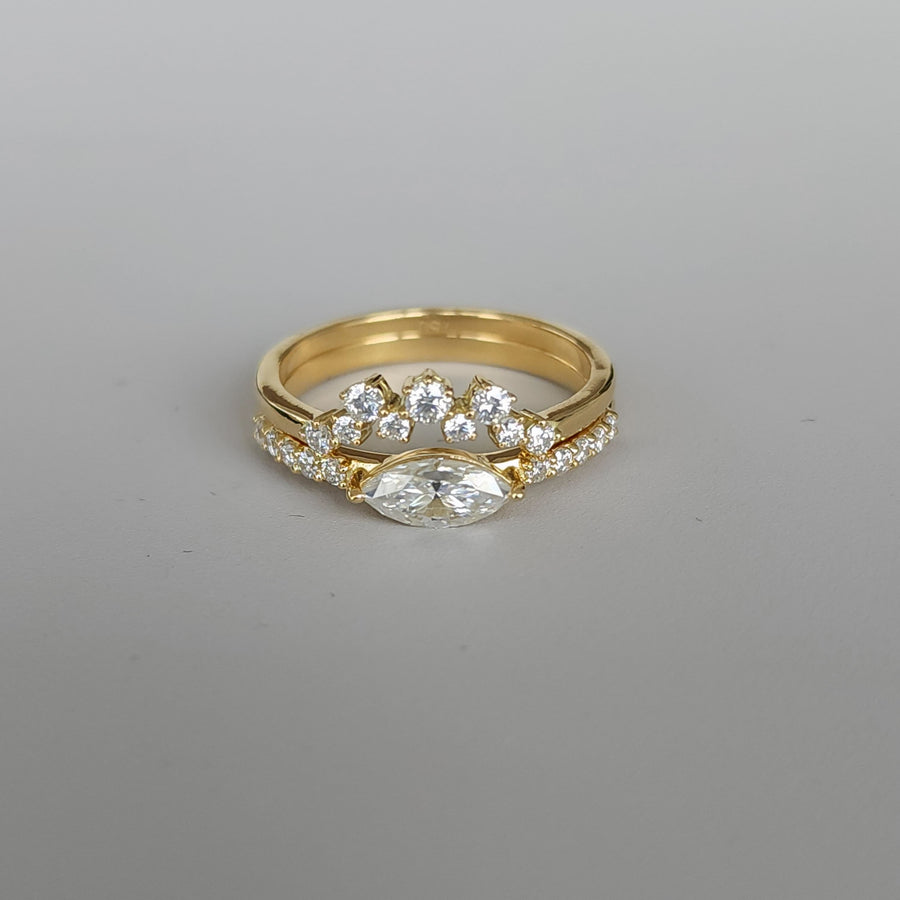 Luna Inclinata set - Marquise Lab Grown Diamond Ring Set
