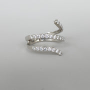 Ondulato - Bague incurvée en or 18 carats avec pierres précieuses Vucceli Moissanite