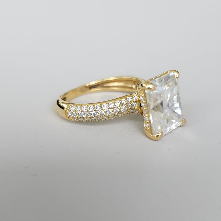 Promessa Scintillante - 18K Gold Lab Grown Diamonds Pave Eternity Solitaire Engagement Ring