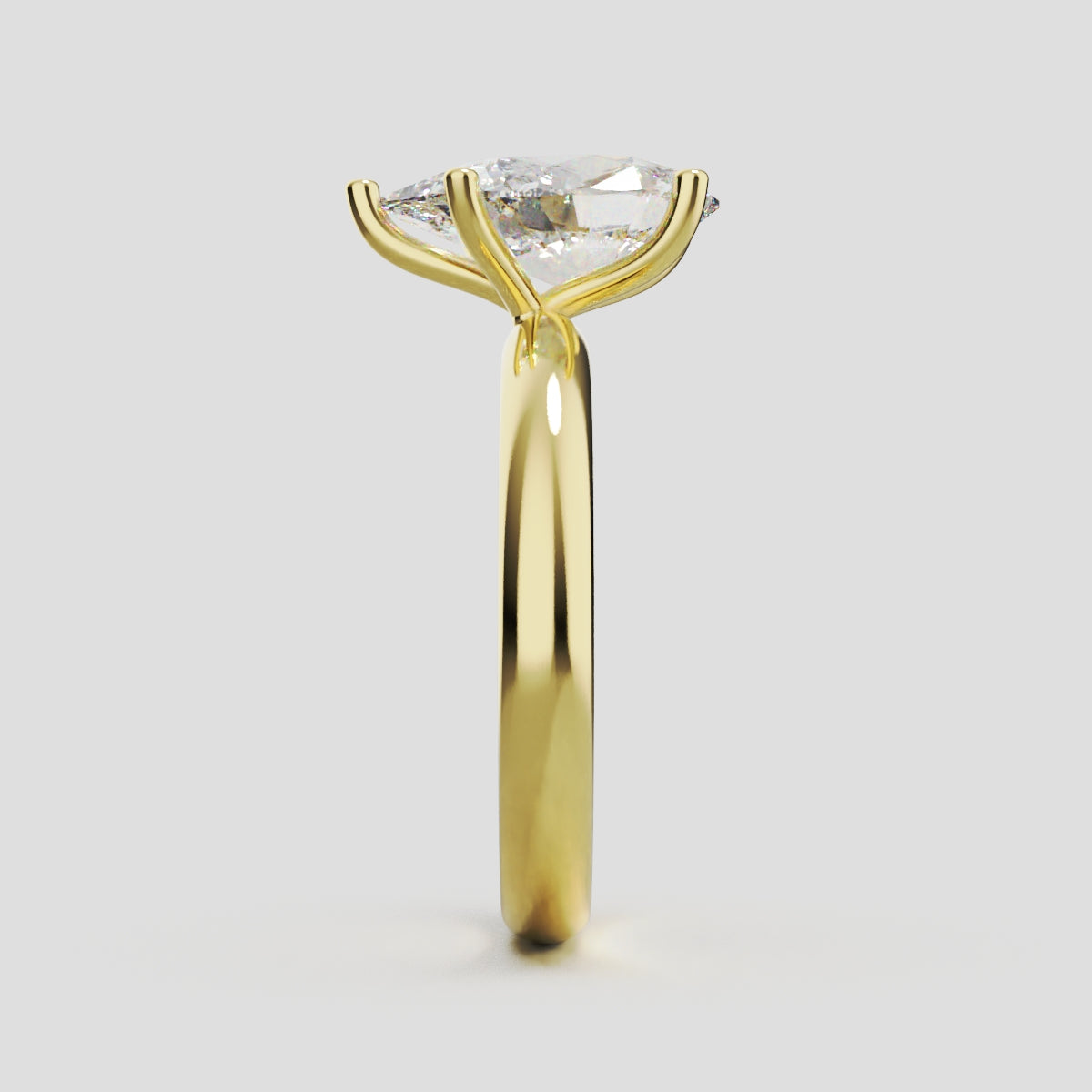 Cinque Punte, 2ct pear lab grown diamond engagement ring, Plain Sides, 5 Prongs, 18K yellow gold - side view