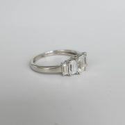 Sogno - Endlessly Feminine 5-stone Lab Grown Diamonds 18ct Gold Ring