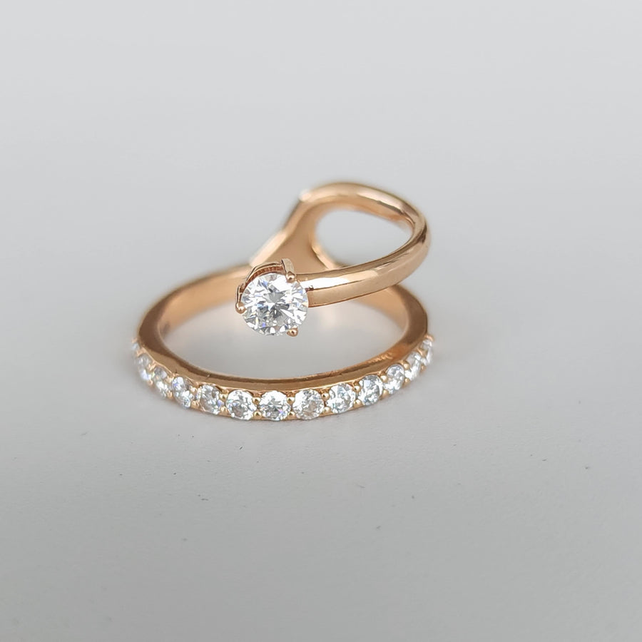 VitaDuo- Trendy Engagement ring 18ct Gold - Lab Grown Diamonds