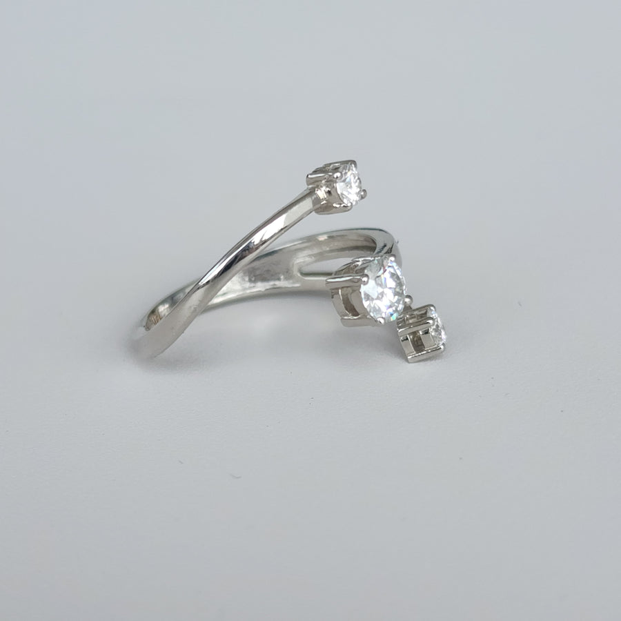 Cicilia - Bague moissanite en or 18 carats à trois pierres