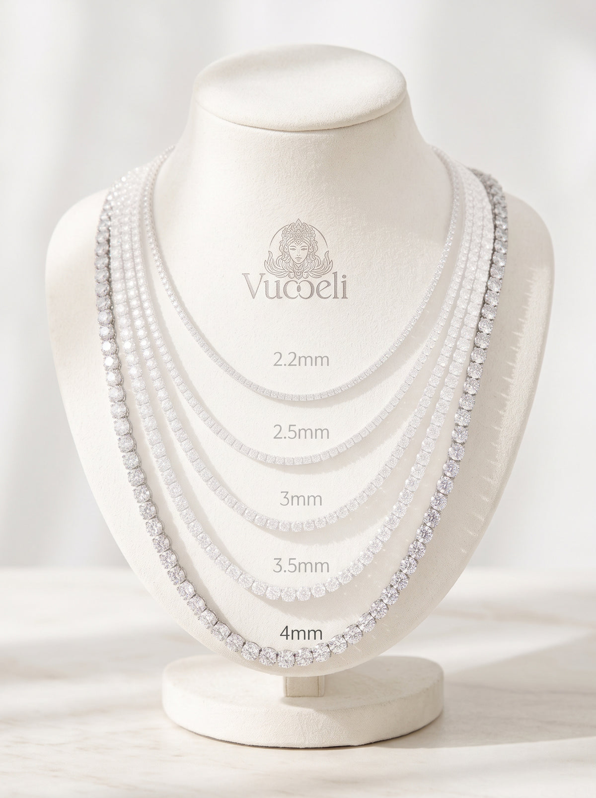 Classico tennis necklace, 4.0mm lab grown diamonds, 18K white gold - stone size comparison with 4.0mm highlighted
