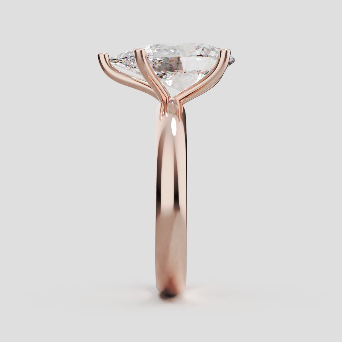 Cinque Punte, 3ct pear lab grown diamond engagement ring, Plain Sides, 5 Prongs, 18K rose gold - side view