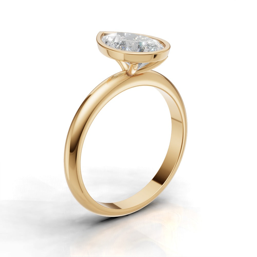 Scudo, 1.5ct pear lab grown diamond engagement ring, Bezel, 18K yellow gold - ne