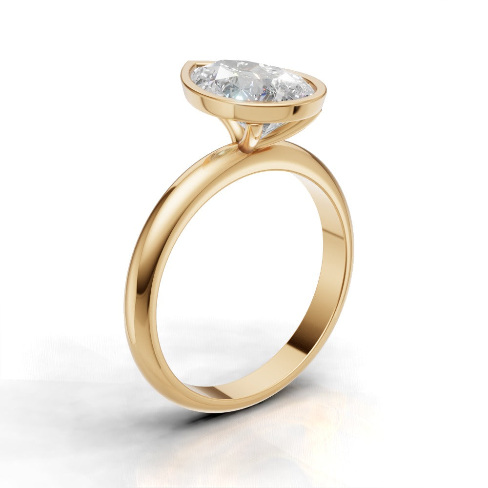 Scudo, 2ct pear lab grown diamond engagement ring, Bezel, 18K yellow gold - ne