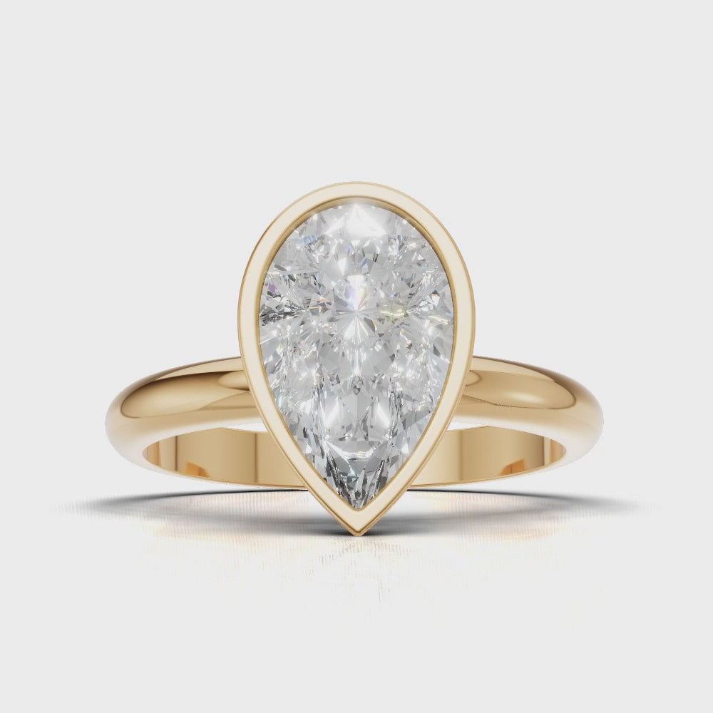 Scudo, 1.5ct pear lab grown diamond engagement ring, Bezel, 18K yellow gold - turning