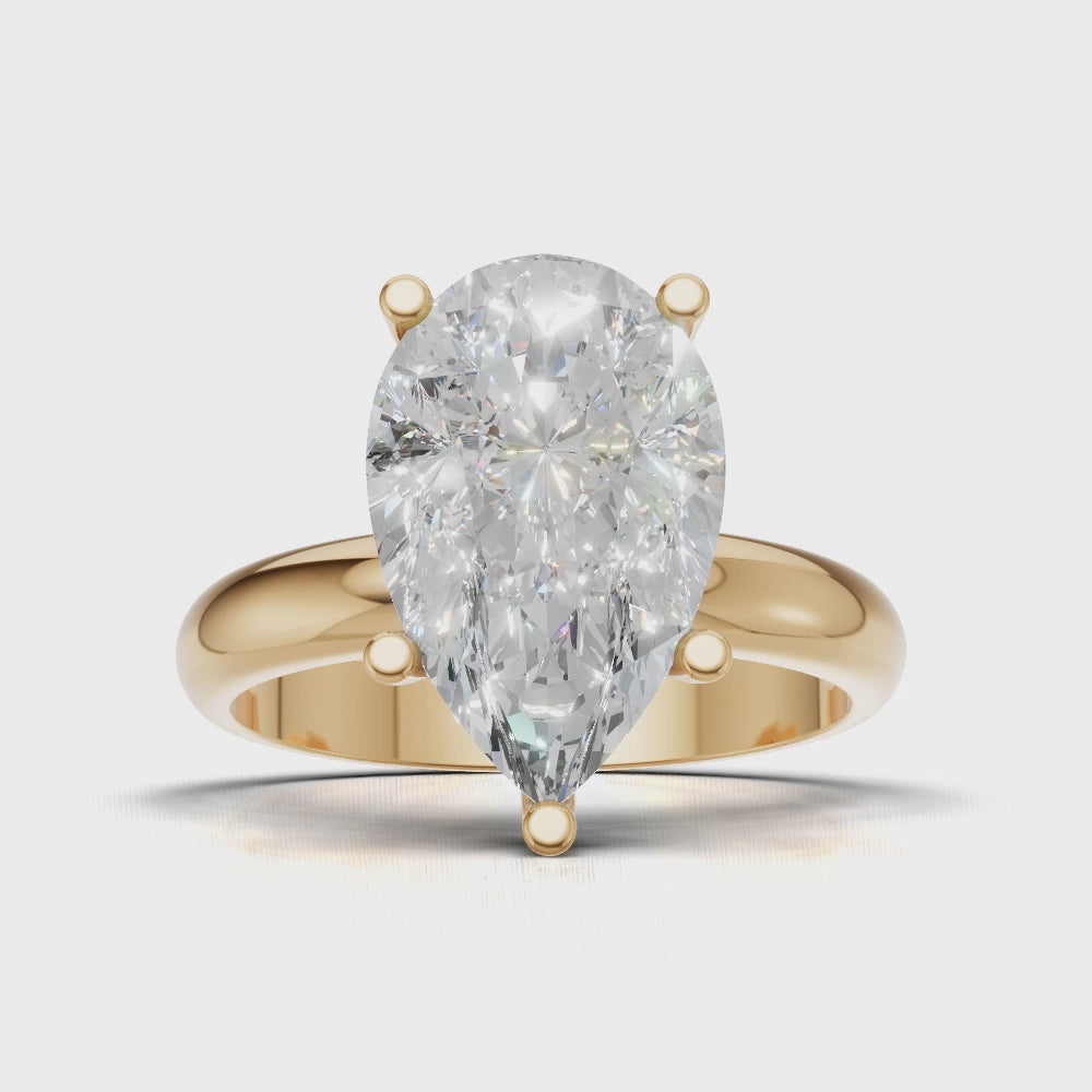Cinque Punte, 3ct pear lab grown diamond engagement ring, Plain Sides, 5 Prongs, 18K yellow gold - turning