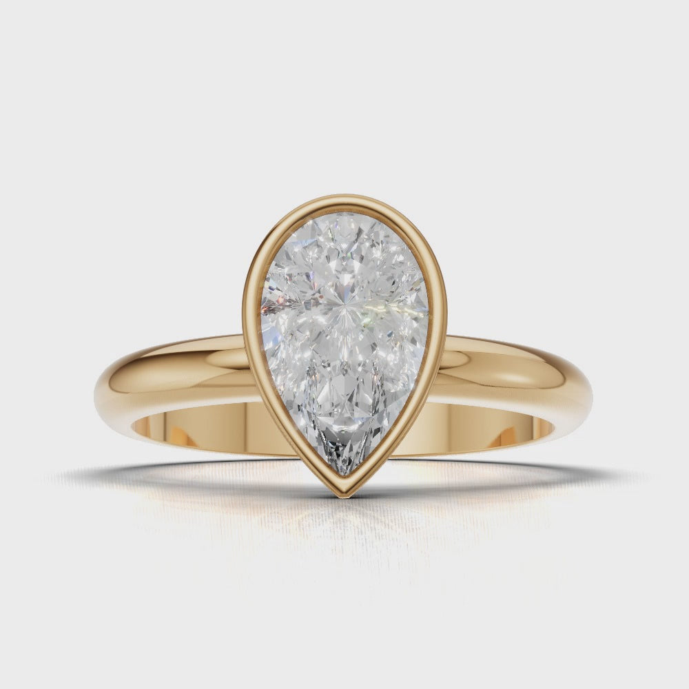 Scudo, 1ct pear lab grown diamond engagement ring, Bezel, 18K yellow gold - turning